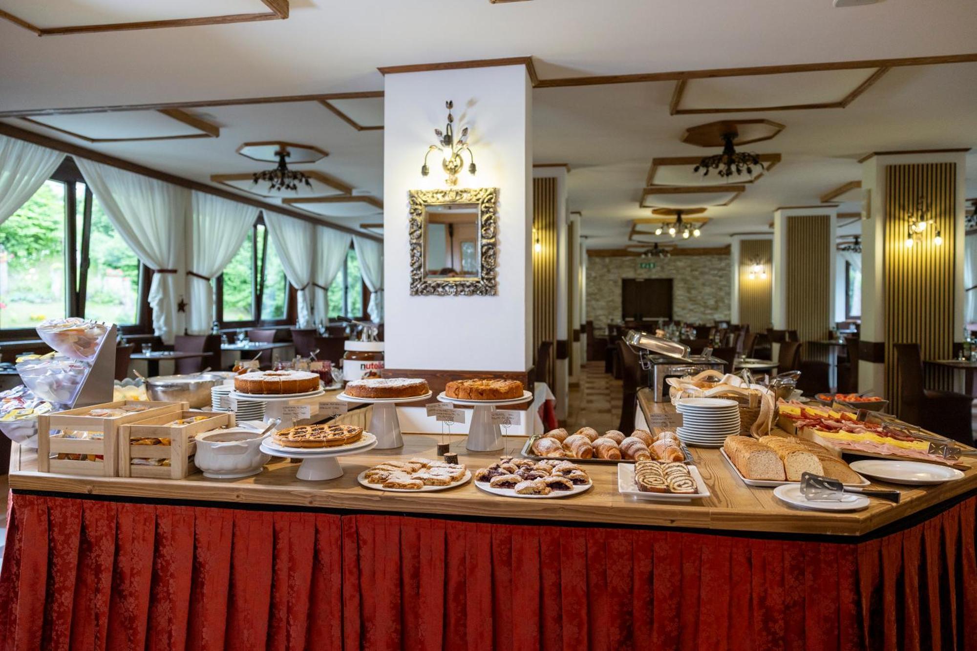 Hotel Derby Folgarida Ngoại thất bức ảnh