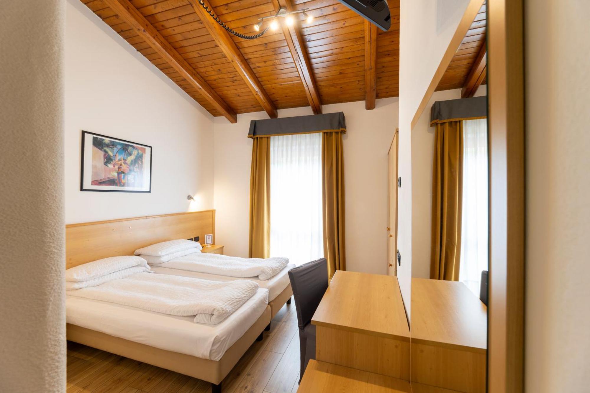 Hotel Derby Folgarida Ngoại thất bức ảnh