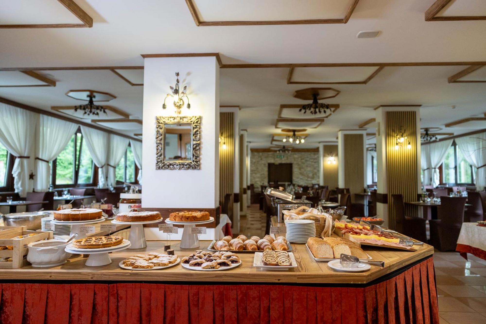 Hotel Derby Folgarida Ngoại thất bức ảnh